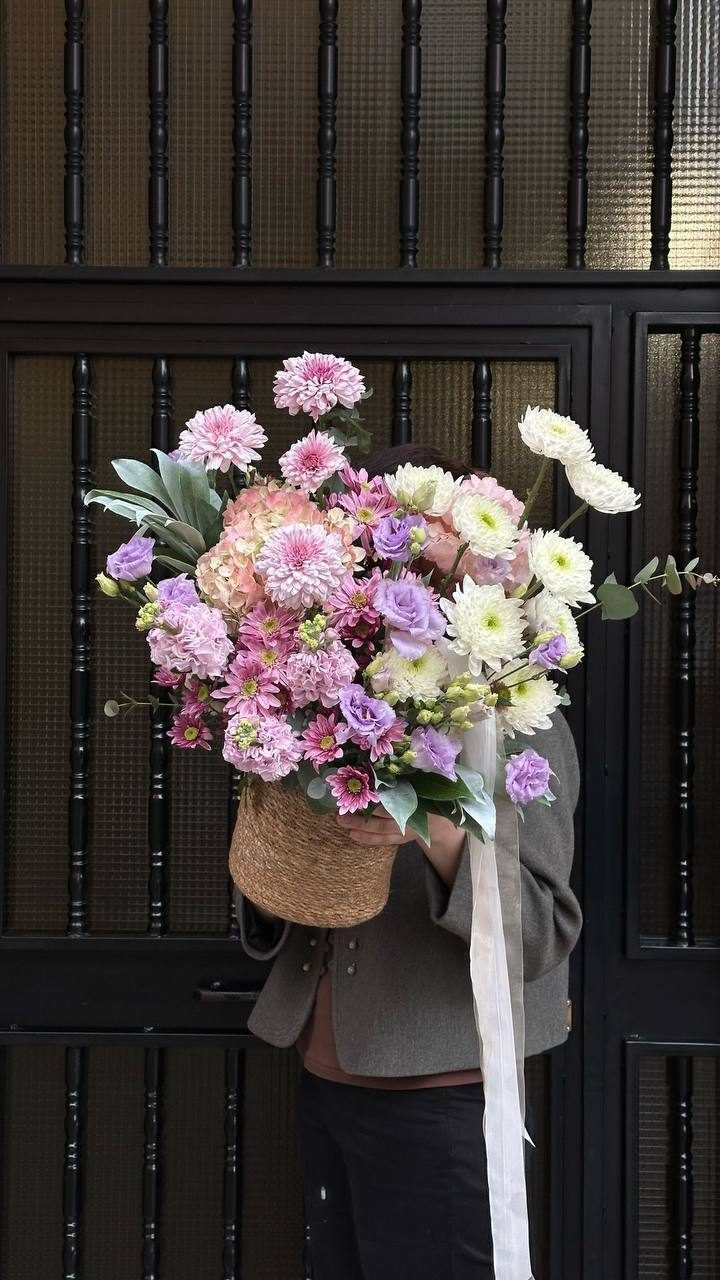 Flower Delivery in Cannes — Fresh Bouquets on the French Riviera from €140