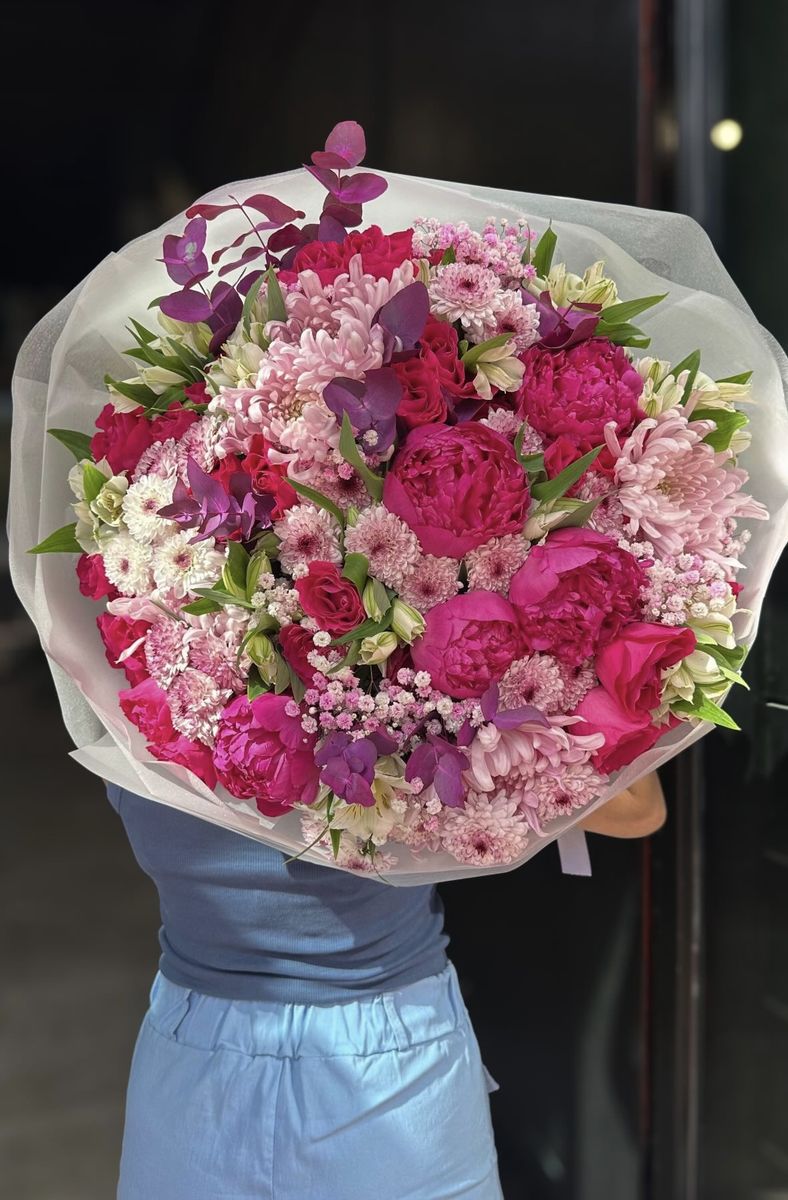 Summer Garden — order with delivery in Barcelona. Price €398