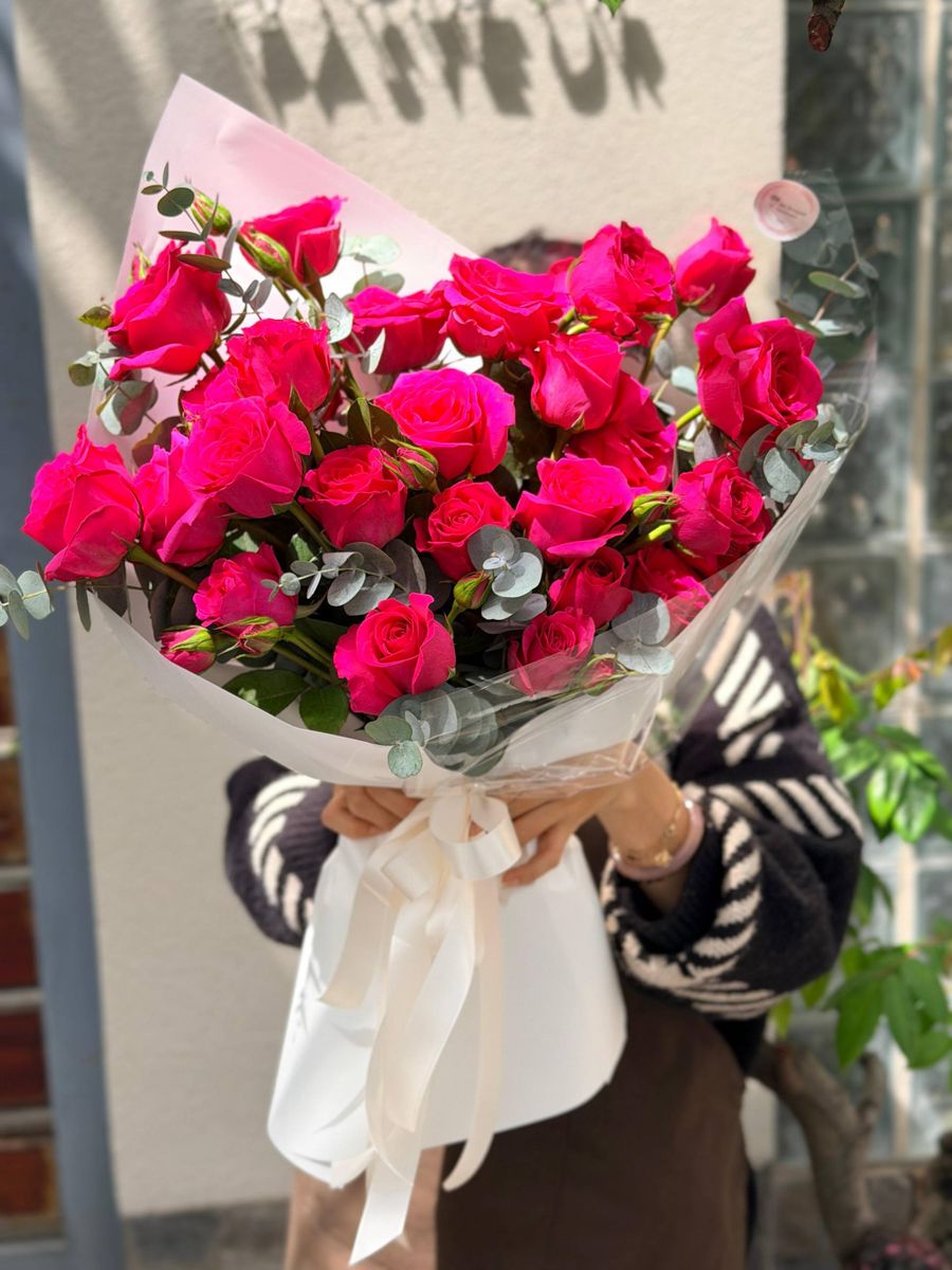 Lakeside Dawn — order with delivery in Hanoi. Price $63