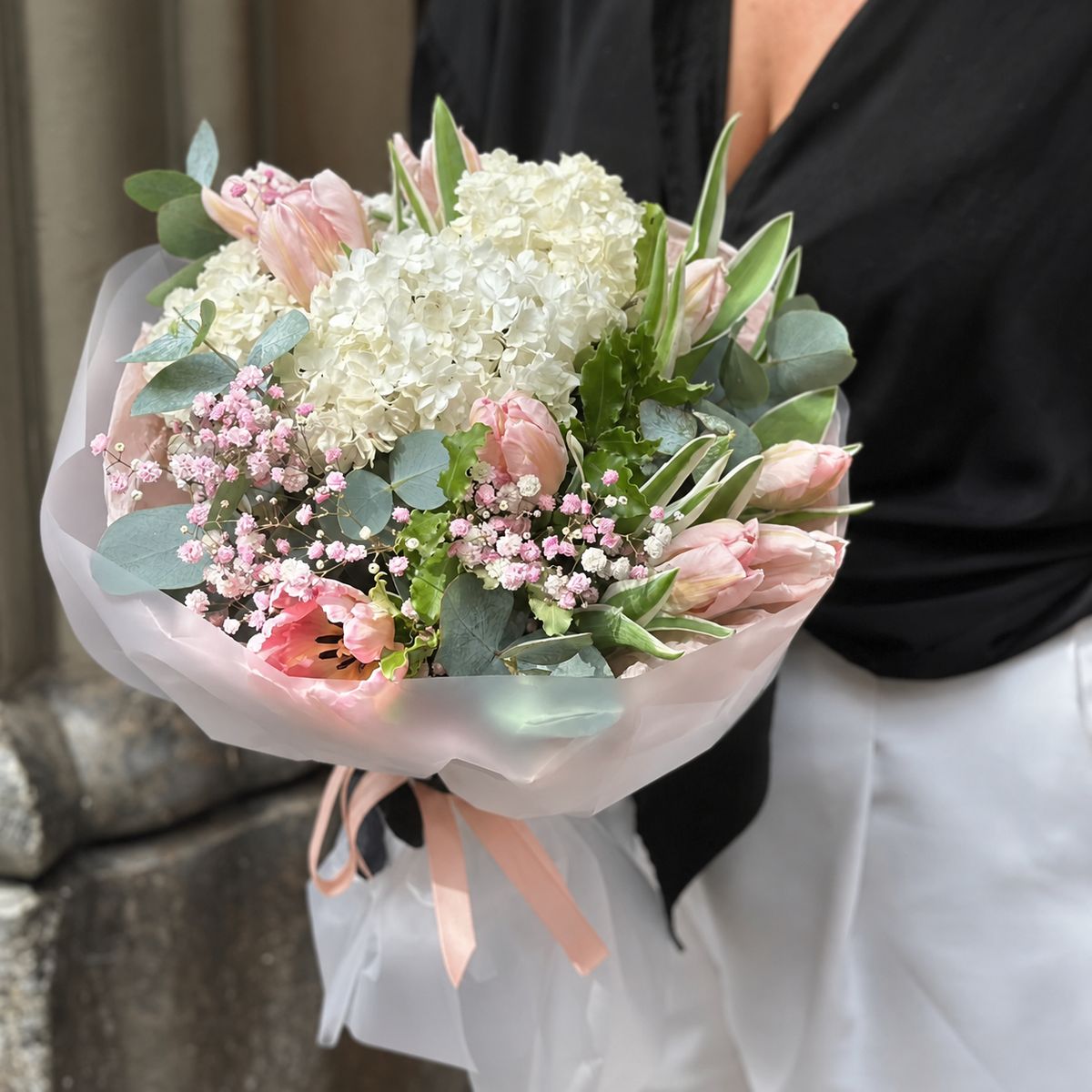 Charles Bridge White — order with delivery in Prague. Price €88