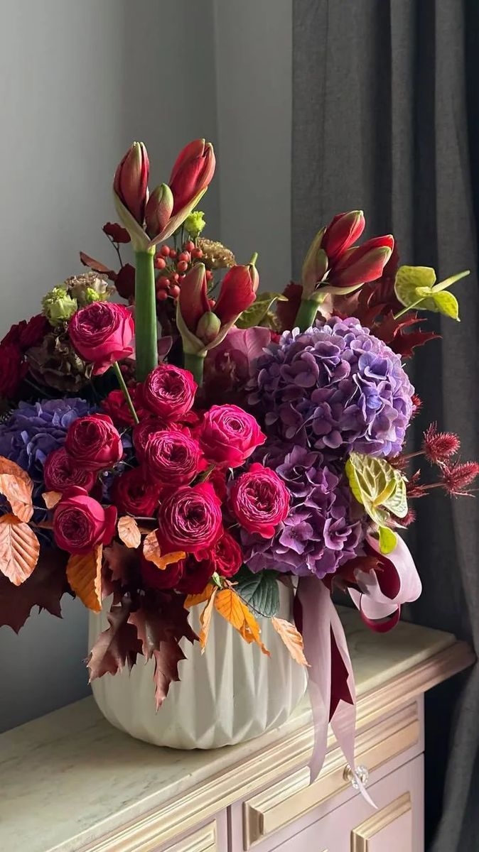 Flower Delivery in Mykonos — Bouquets on the Jewel of the Aegean