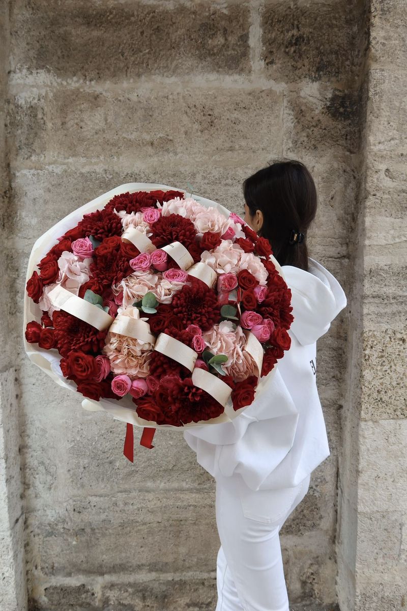Red Velvet — order with delivery in Istanbul. Price $329