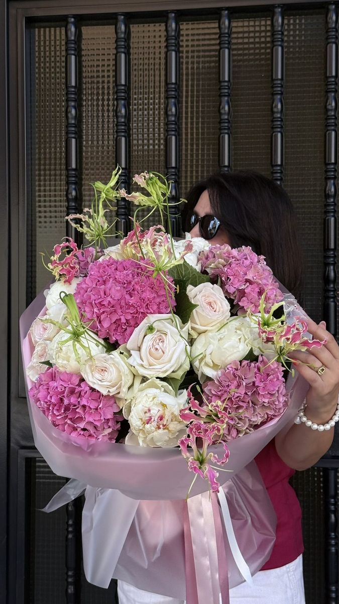 Tenderness — order with delivery in Barcelona. Price €248
