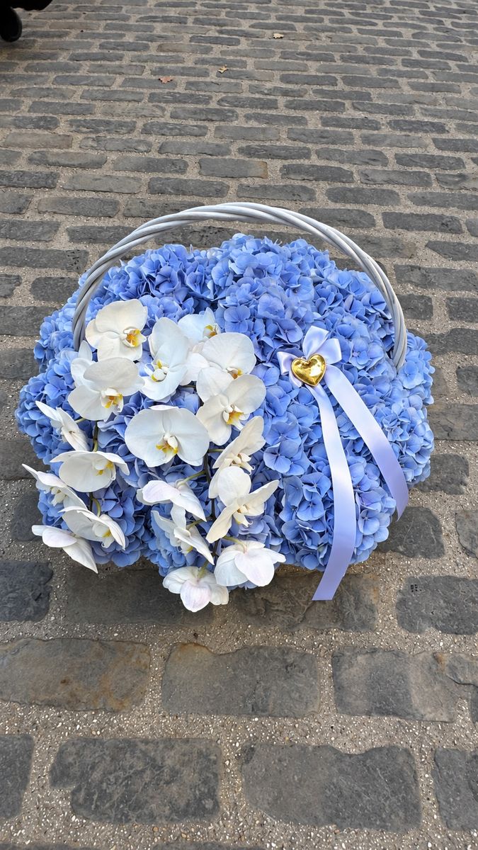 Blue Douro Basket — order with delivery in Porto. Price €700