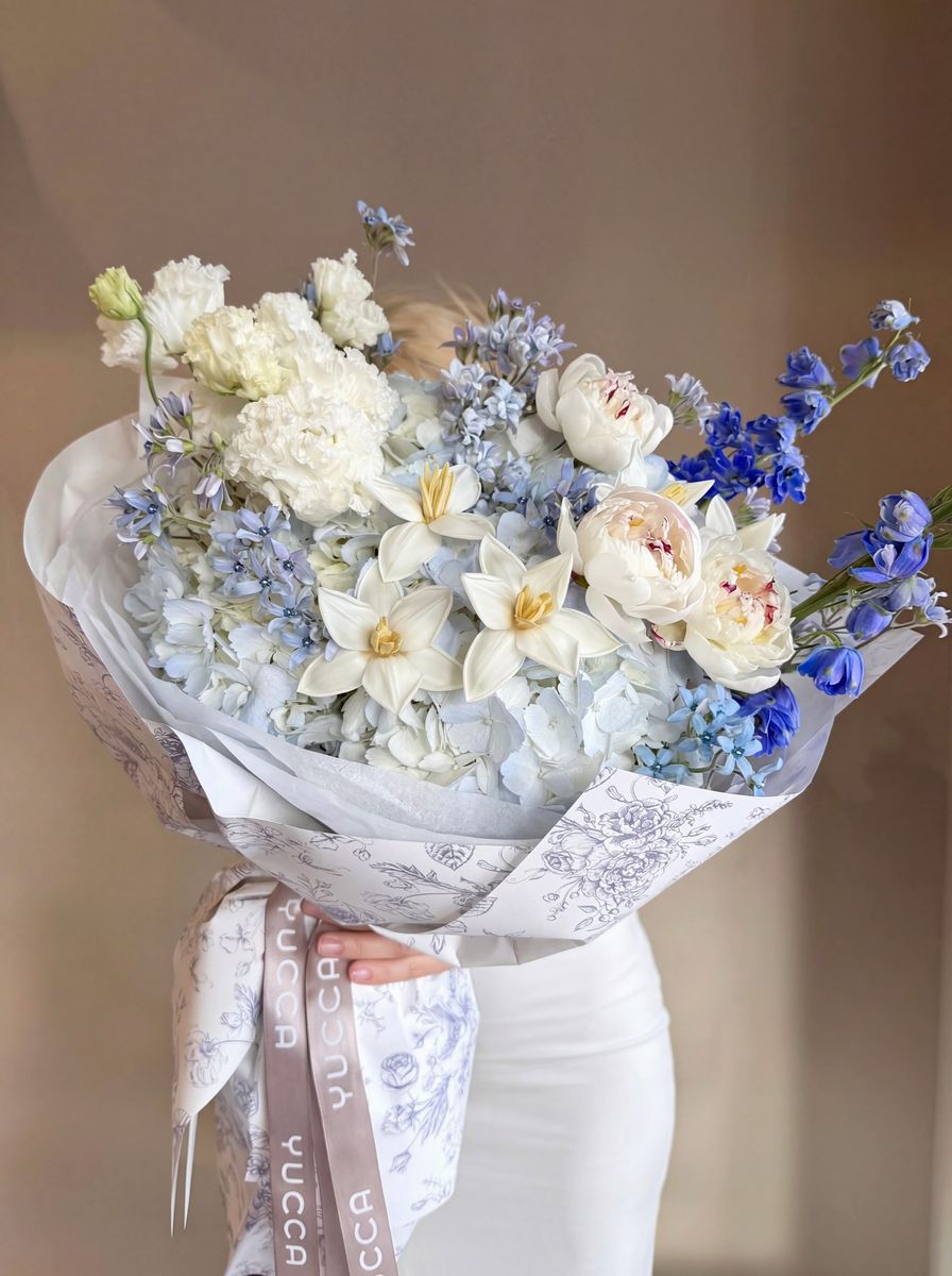 IJ Delphinium — order with delivery in Amsterdam. Price €441