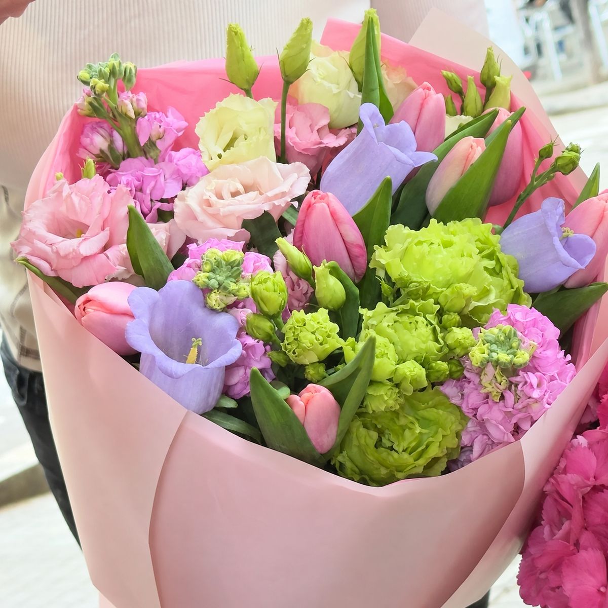 Vinohrady Spring — order with delivery in Prague. Price €99