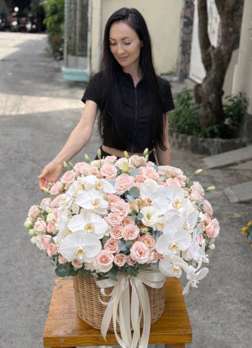Imperial Satin — order with delivery in Hanoi. Price $365