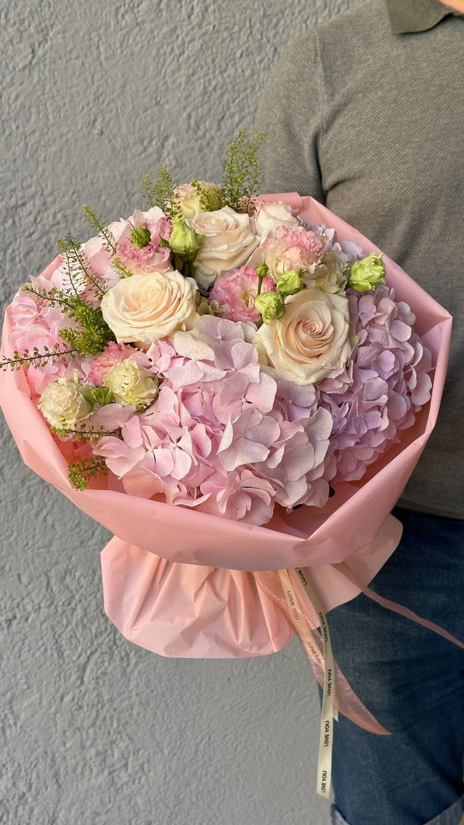Kiss of Love — order with delivery in Barcelona. Price €108