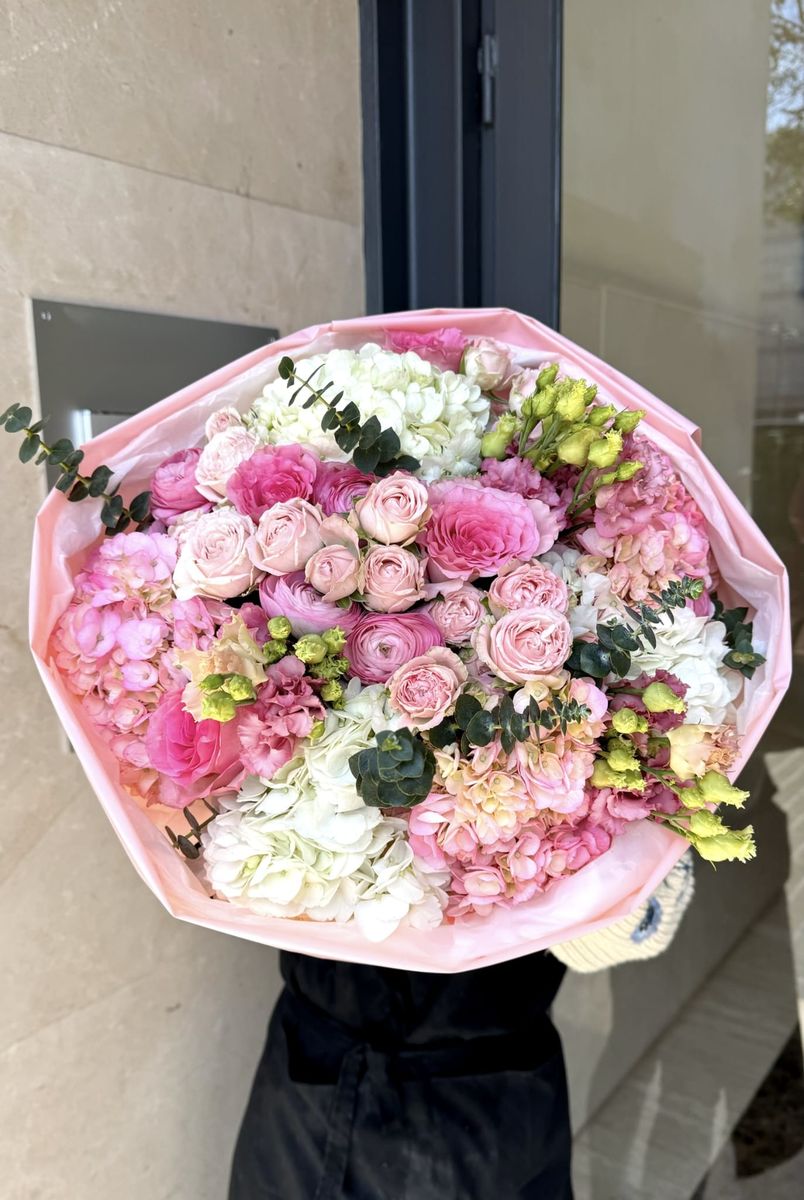 Golden Hour — order with delivery in Barcelona. Price €178