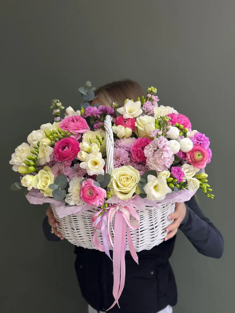 Bella Sardegna — order with delivery in Porto Cervo. Price €309
