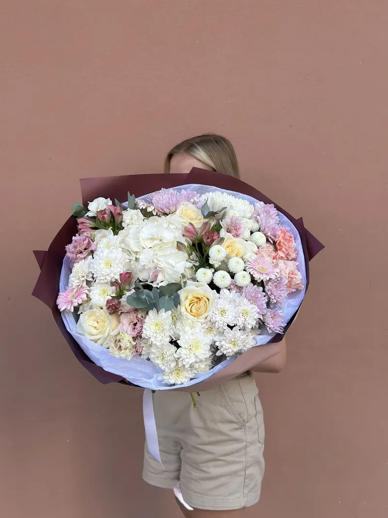 Capriccioli Romance — order with delivery in Porto Cervo. Price €397