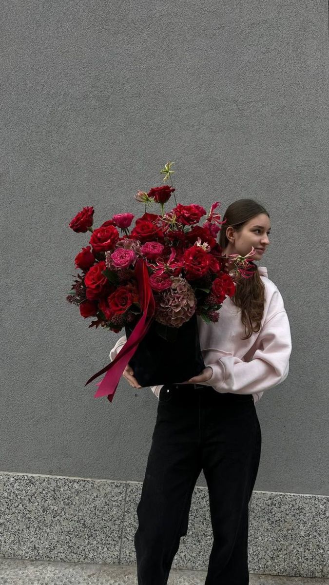 Scarlet Temptation — order with delivery in Barcelona. Price €500